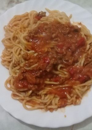 Una foto de Fideos con salsa roja