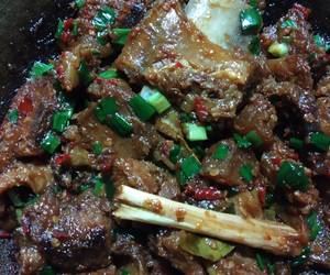 Resep Terbaik Krengsengan daging sapi pedas Ala Warung