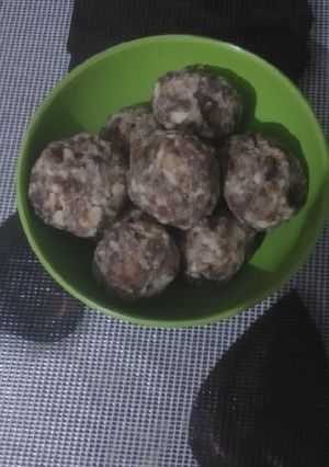 A picture of Dryfruit ladoo.