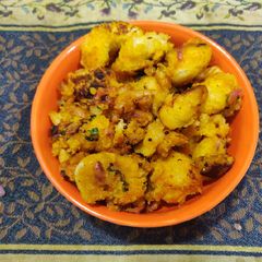 A picture of Bread upma.