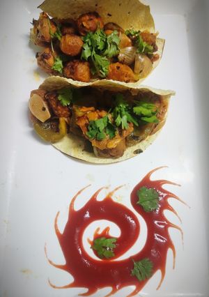 A picture of Papad Tacos.