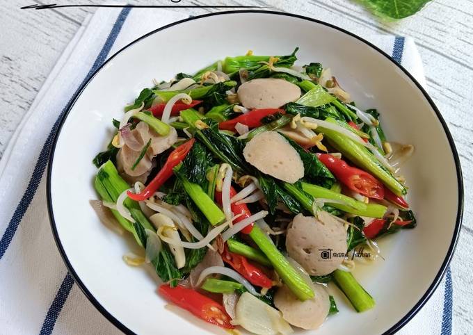 Resep Tumis Sawi Toge Bakso Oleh Mama Fathan Cookpad