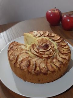 عکسی از دستور کیک سیب و دارچین 🍎
