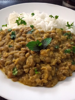 Una foto de Curry de lentejas con leche de coco