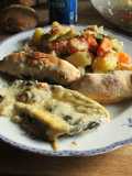 4 en 1. Pan, ensalada, ruleros rellenos y berenjena a la mía