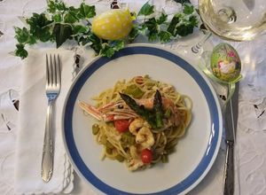 Foto di Spaghetti scampi asparagi e pomodorini
