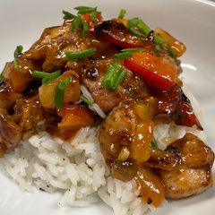 A picture of Sweet & Sour Chicken.