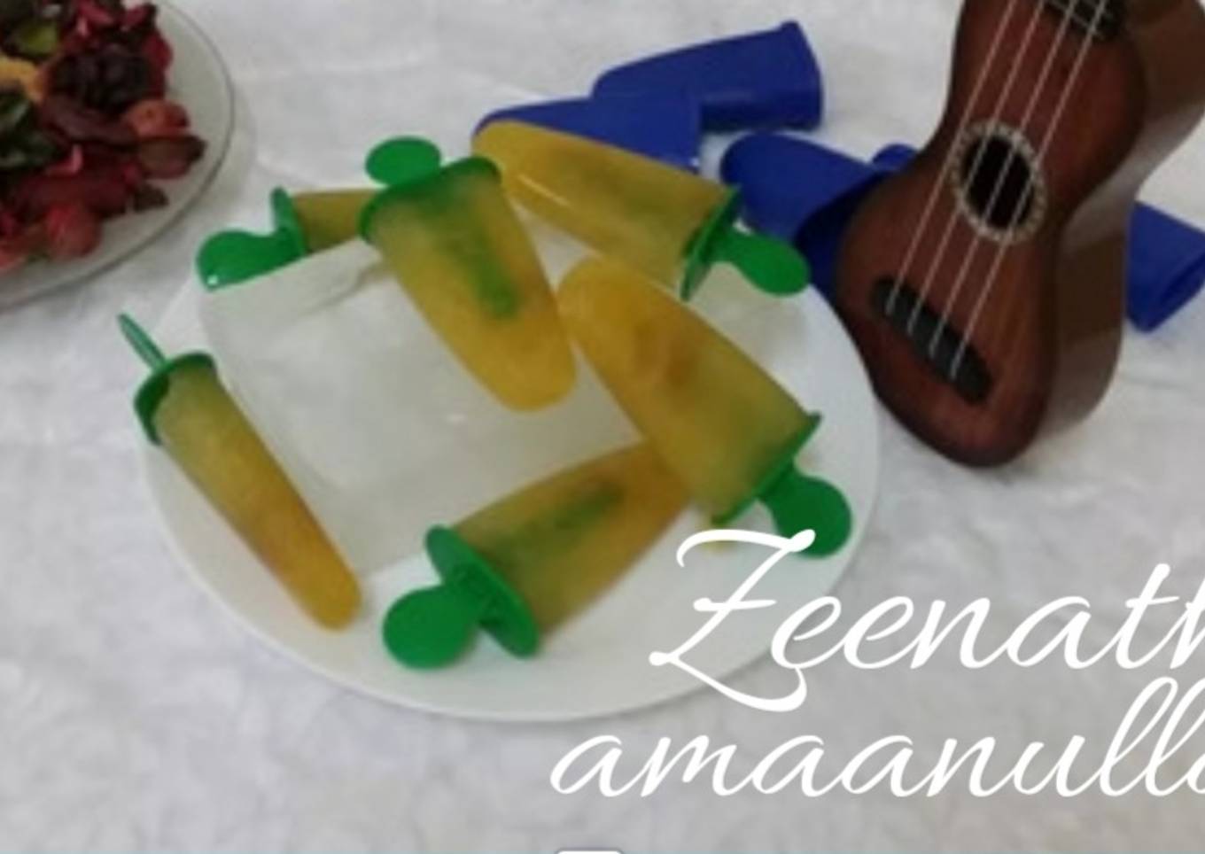 Green Tea Popsicles with Lemon and Honey