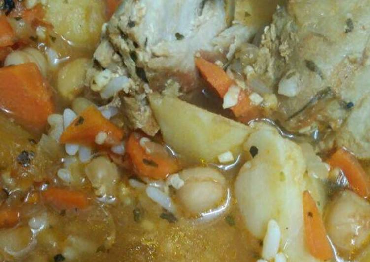 Atún rojo a la olla con papas y garbanzos!!