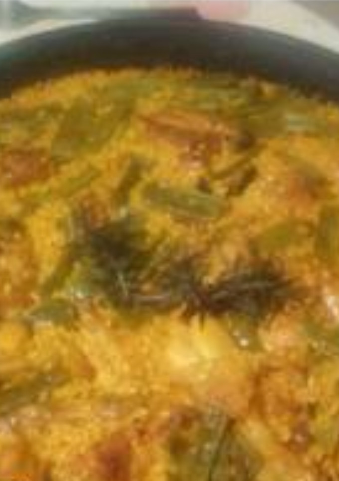 Una foto de Paella Valenciana🍋🍗🥂