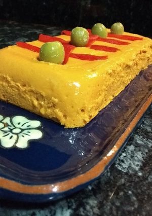 Una foto de Mousse de pimiento, atún y surimi