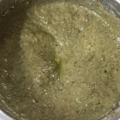 Pesto sauce A picture of Pesto sauce.