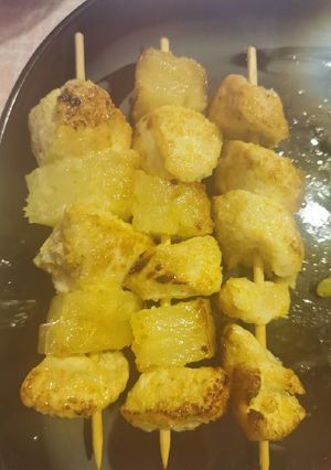 Une photo de Les brochettes de poulet sa ka mâché 😅