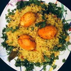 A picture of Egg Pulao.