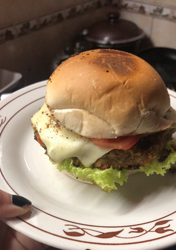 Una foto de Hamburguesa de Lentejas🍔