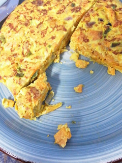 Una foto de Tortilla de batata y verduras