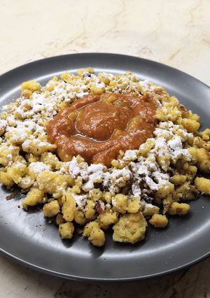 Gluténmentes, növényi tejes császármorzsa, pirított mandulával recept fotója