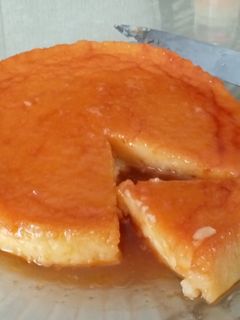 कैरेमल कस्टर्ड ब्रेड पुडिंग (Caramel custard bread pudding recipe in Hindi) रेसिपी मुख्य फोटो