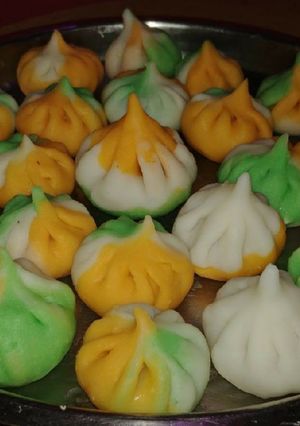 A picture of 🌸उकडीचे मोदक 🌸 (tricolour modak).