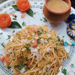 A picture of Schezwan veg noodles.