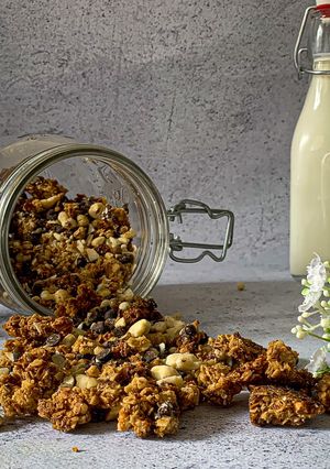 Une photo de 🌾 GRANOLA MAISON 🥣