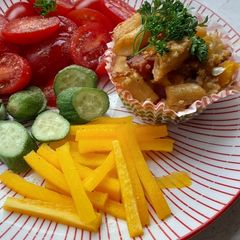 A picture of Leftover pasta muffin.