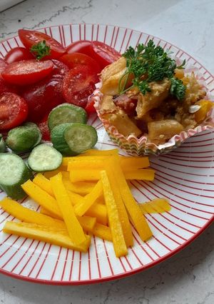 A picture of Leftover pasta muffin.