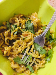 A picture of Egg Maggi masala.