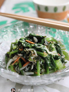 【肉桂打噴嚏】梅醬拌銀魚芝麻波菜 的食譜成品照片