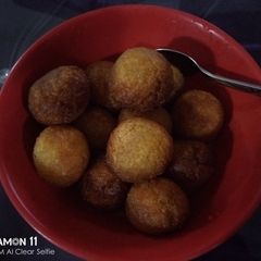 A picture of Gulab jamun.