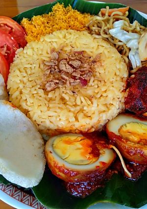 Foto resep Nasi Kuning Komplit