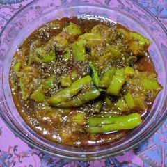 A picture of Kamrak chilli pickle(Starfruit).