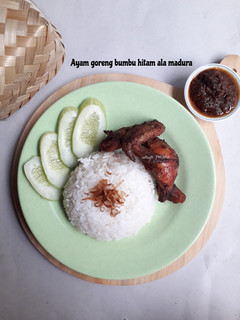 Foto resep Ayam goreng bumbu hitam ala madura