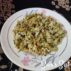 5 minutes Avocado Scrambled Eggs A picture of 5 minutes Avocado Scrambled Eggs.