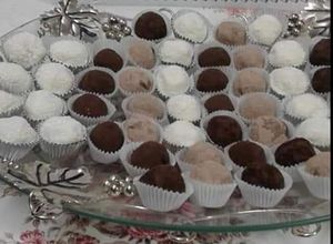 صورة لوصفة ترافل بالشكلاطة وجوز الهند🥥🍫