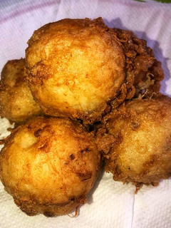 A picture of Yam rolls.