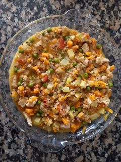 Una foto de Quinoa con verduritas y pollo