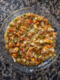 Una foto de Quinoa con verduritas y pollo