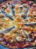 Pizza de anchoas casera
