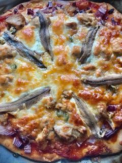 Una foto de Pizza de anchoas casera