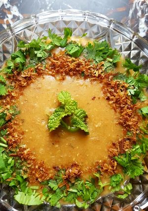 A picture of Beef haleem.