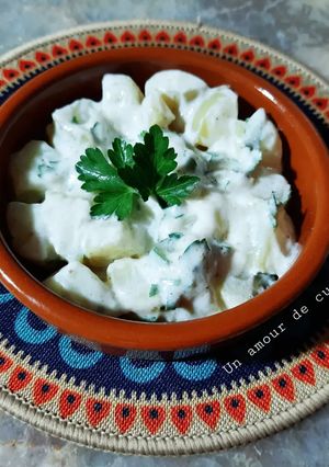 Une photo de Salade de pommes de terre 🥔 🍴🌱
