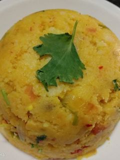 सूजी उपमा (Suji Upma recipe in Hindi) रेसिपी मुख्य फोटो