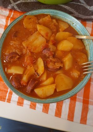 Una foto de Patatas a la riojana