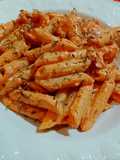 Penne rigate al salmone panna e vodka