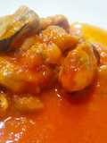 Carne de mejillones con tomate