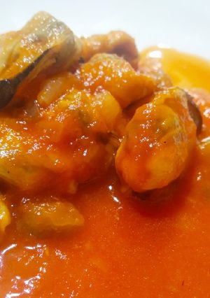 Una foto de Carne de mejillones con tomate