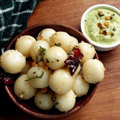 A picture of Goli idli.