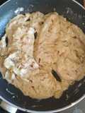 Pollo con salsa de queso