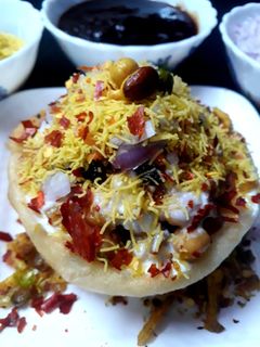 हेल्दी चाट इन क्रिस्पी बास्केट (Healthy chat in crispy basket recipe in Hindi) रेसिपी मुख्य फोटो